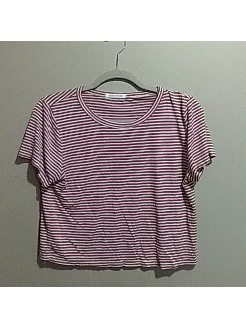 Caution to the wind crop top size large